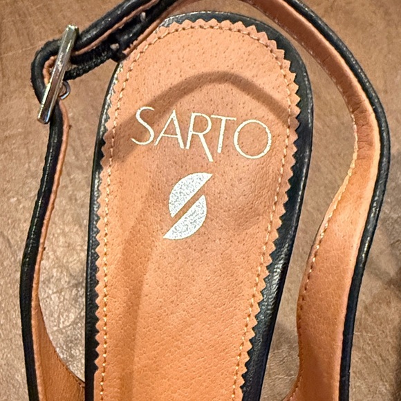 EUC Franco Sarto Sophie Black Slingbacks SZ 9 100% Leather - Picture 3 of 16